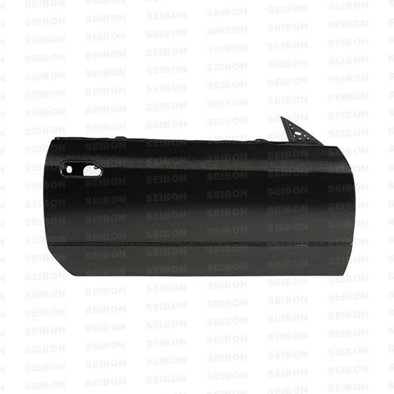 OE-style carbon fiber doors for 1990-1994 Nissan Skyline R32   OFF ROAD USE ONLY.
